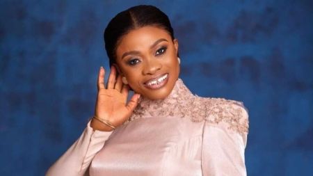 Headshot of Ghanaian Gospel singer Diana Asamoah