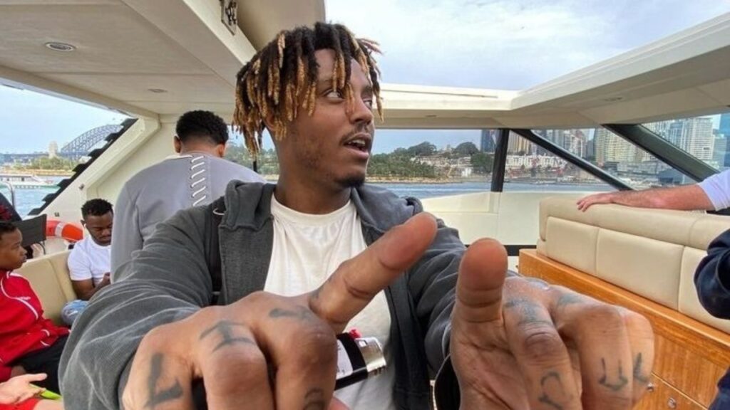 Late rapper Juice WRLD in a cruise ship with crew members