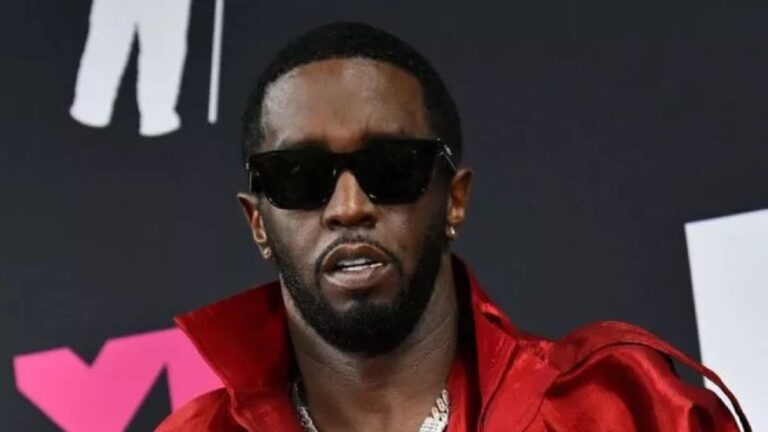 Headshot of music mogul Sean Diddy Combs